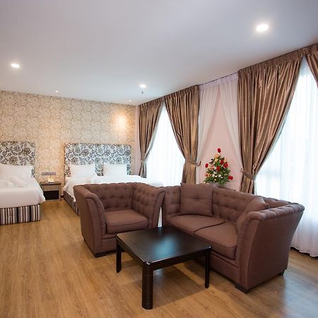7 Heaven Boutique Hotel Pasir Gudang Buitenkant foto