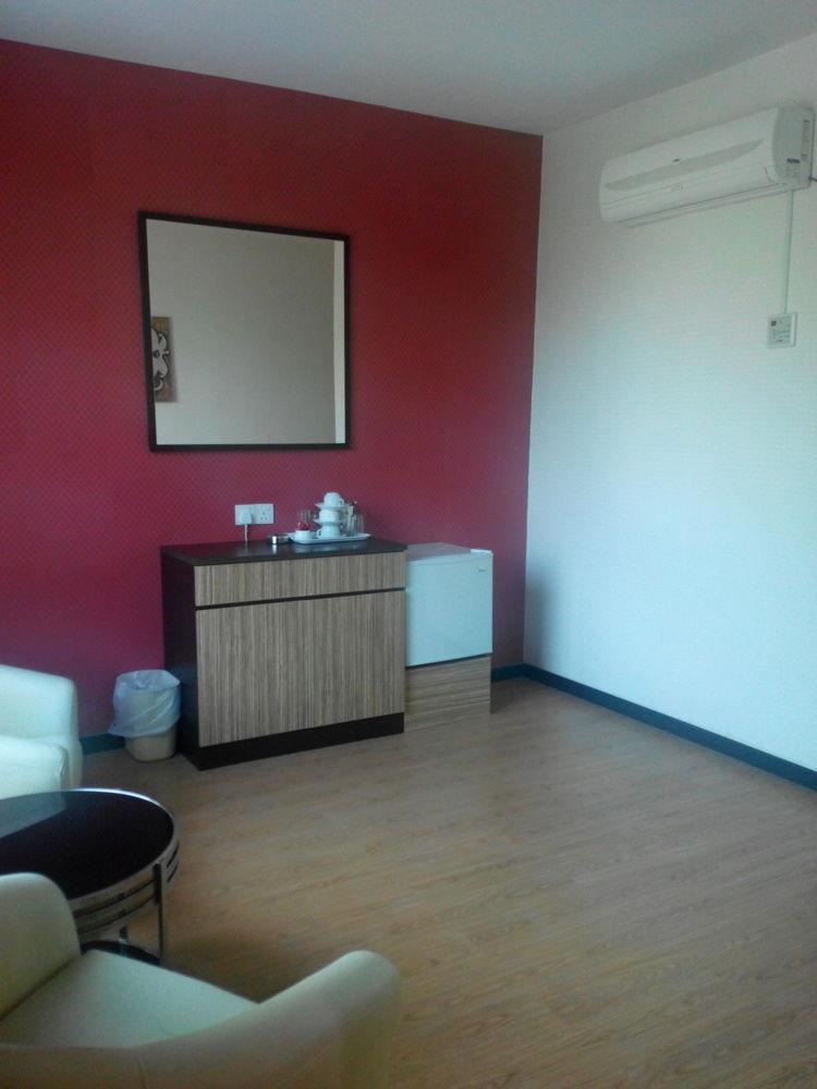 7 Heaven Boutique Hotel Pasir Gudang Buitenkant foto